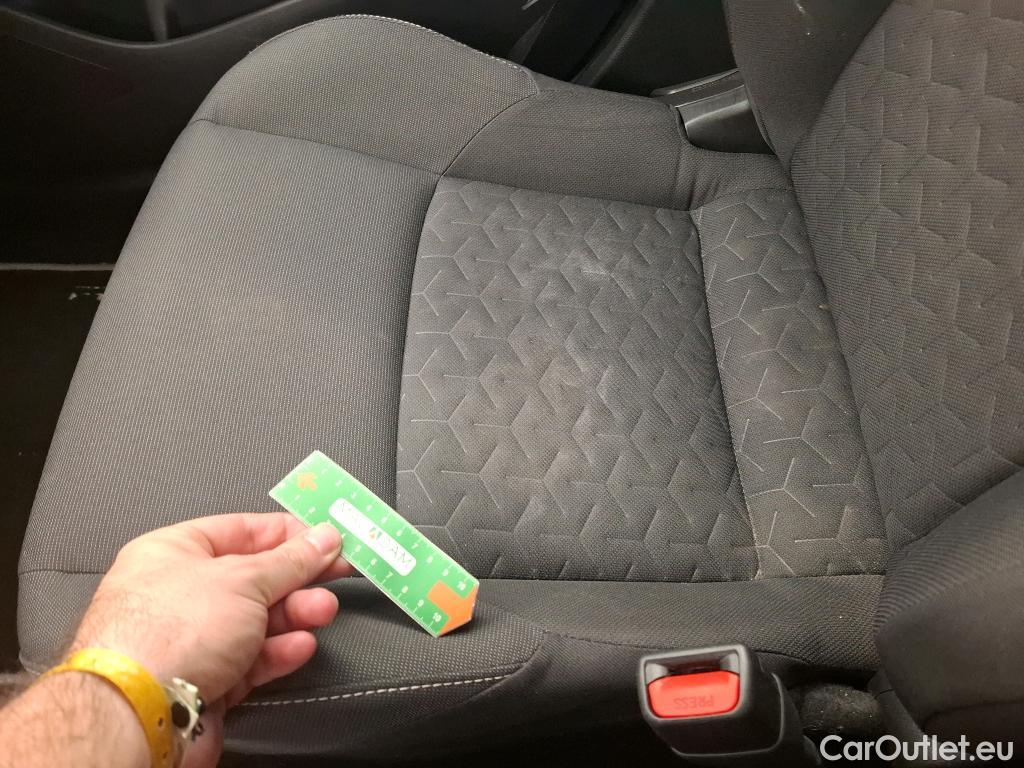 Toyota  Corolla TOYOTA  Touring Sports / 2018 / 5P / Break Hybride 122h Dynamic Business Stage Acad #16