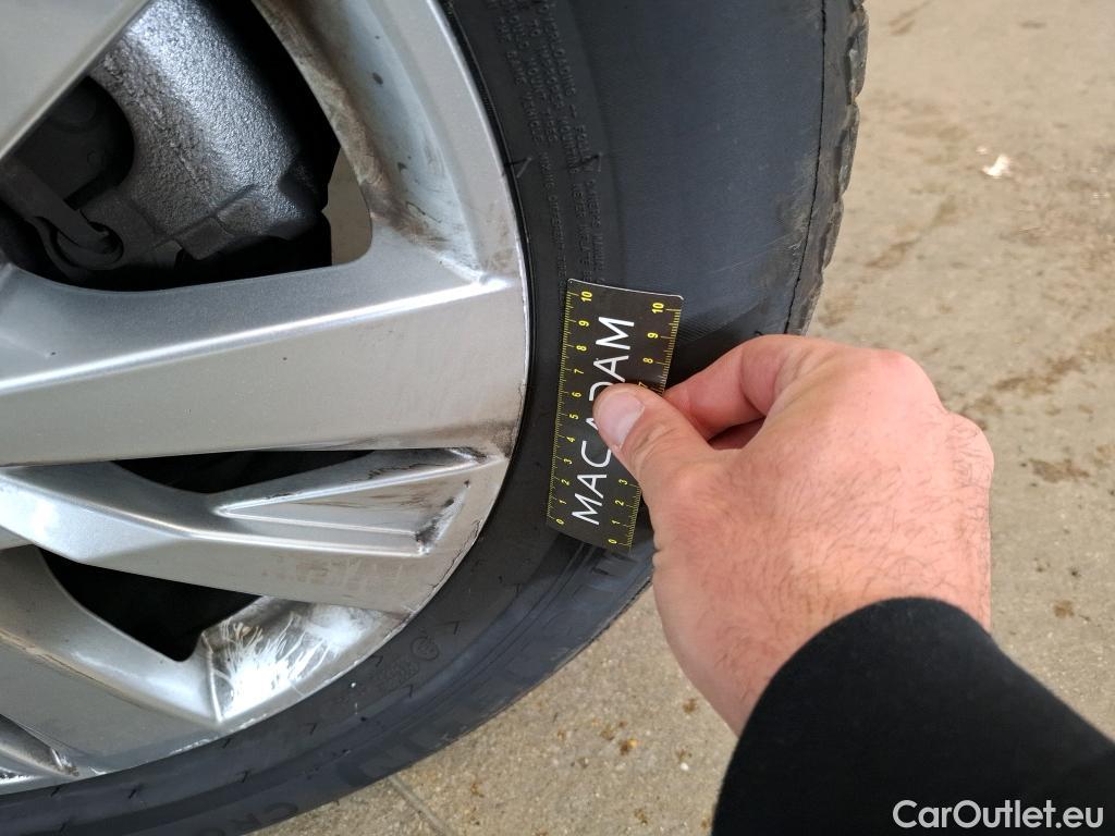  Peugeot  3008  Active Business 1.5 HDi 130CV BVA8 E6d #5