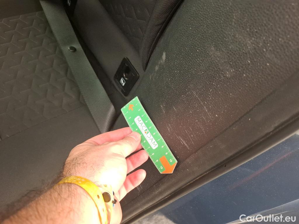 Toyota  Corolla TOYOTA  Touring Sports / 2018 / 5P / Break Hybride 122h Dynamic Business Stage Acad #6