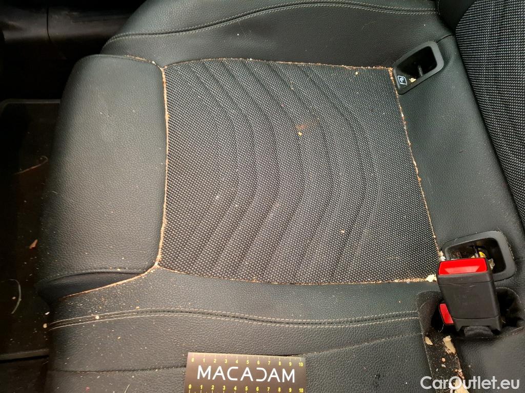 Mercedes  A-Klasse MERCEDES-BENZ Classe A Compact / 2018 / 5P / Berline A 180 Business Line 7G-DCT #21