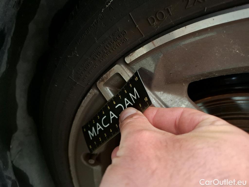  Mercedes  A-Klasse MERCEDES BENZ Classe A Compact 5p Berline A 200 AMG Line 7G DCT #14