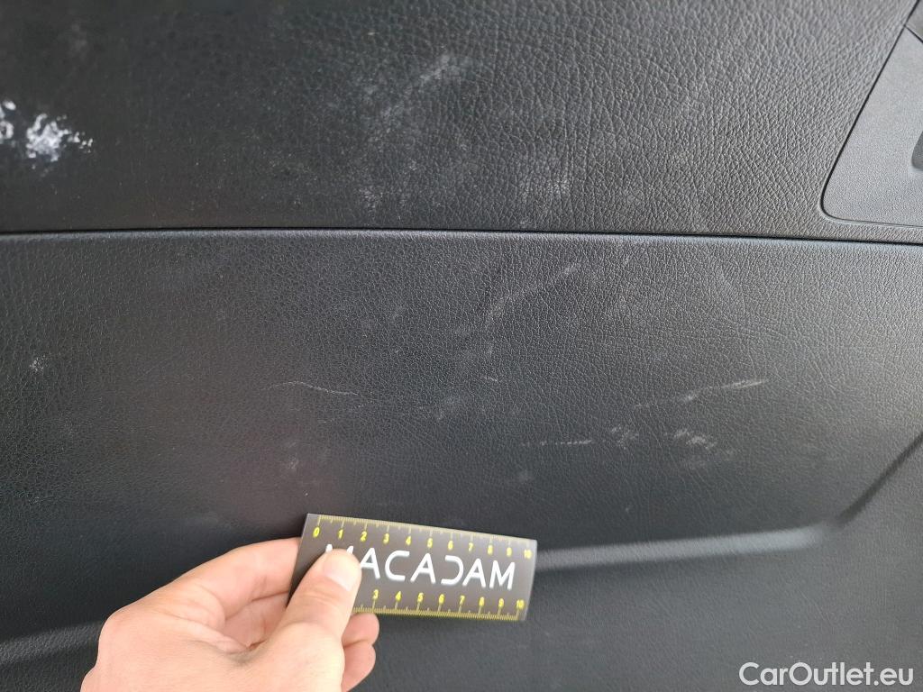 Mercedes  A-Klasse MERCEDES-BENZ Classe A Compact / 2018 / 5P / Berline A 180 Business Line 7G-DCT #18