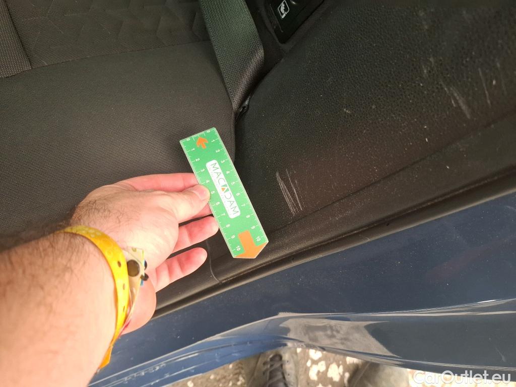 Toyota  Corolla TOYOTA  Touring Sports / 2018 / 5P / Break Hybride 122h Dynamic Business Stage Acad #7