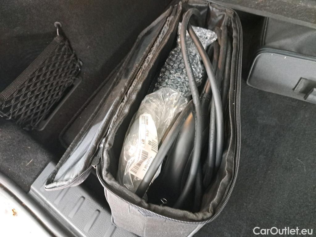 Mercedes  GLA MERCEDES-BENZ  / 2020 / 5P / SUV 1.3  250 e BUSINESS LINE DCT #12