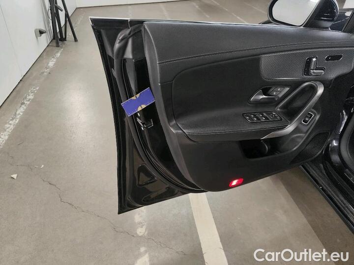 Mercedes  CLA-Klasse CLA CLA 180 d Business Solution 85kW/116pk  4D/P Auto-7 #37