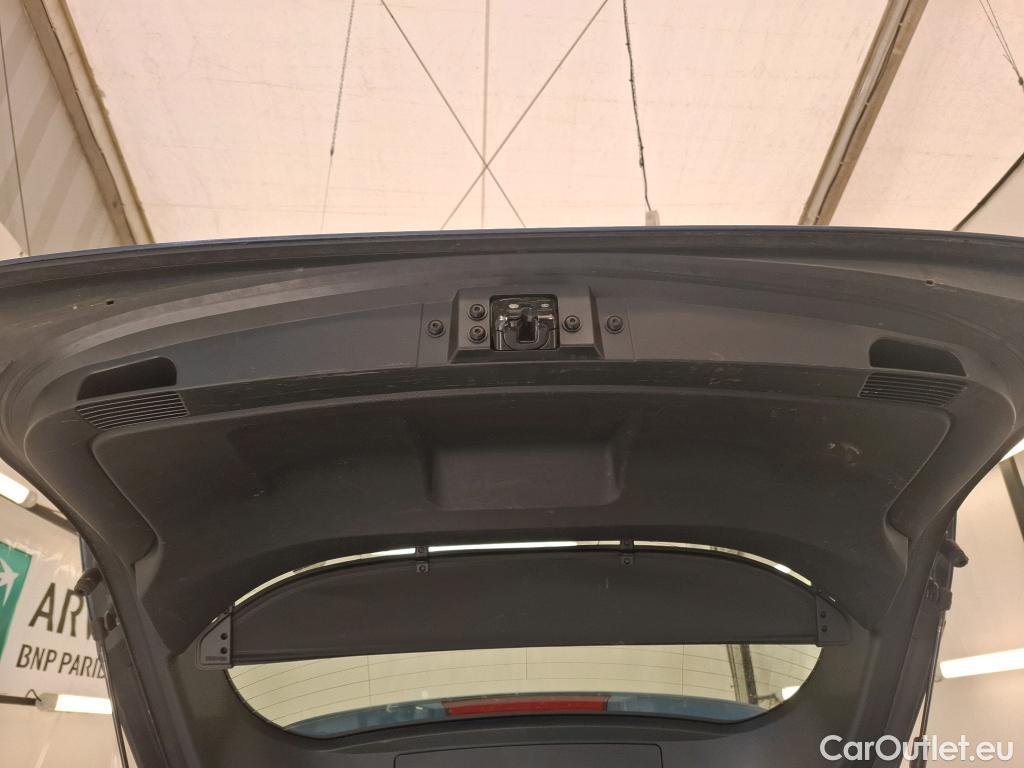 Toyota  Corolla TOYOTA  Touring Sports / 2018 / 5P / Break Hybride 122h Dynamic Business Stage Acad #8