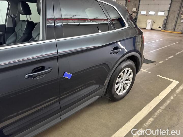 Audi  Q5  Business Edition 30 TDI 100kW/136pk  5D/P Auto-7 #100