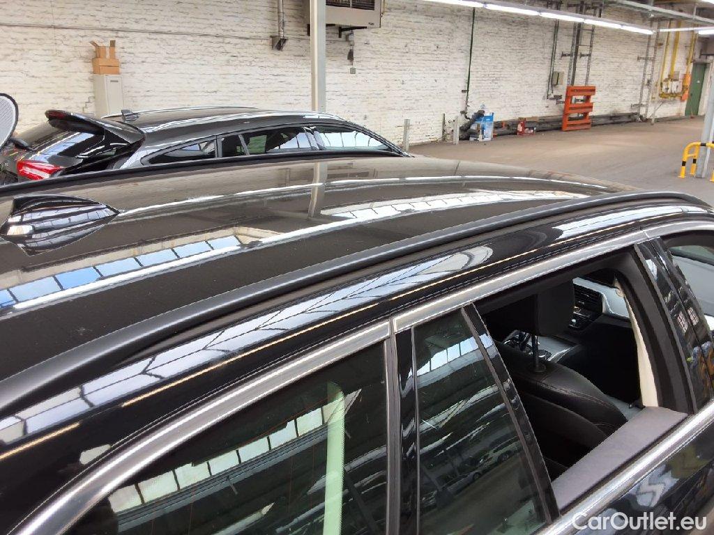 Bmw  Serie 5 Baureihe 5 Touring 520 d Luxury Line 2.0 140KW AT8 E6d #62