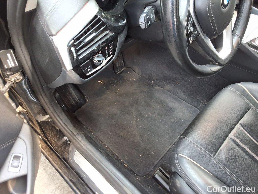 Bmw  Serie 5 Baureihe 5 Touring 520 d Luxury Line 2.0 140KW AT8 E6d #42