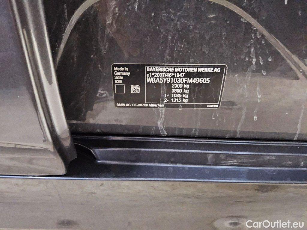 Bmw  Serie 3 Baureihe 3 Lim. 320 e Luxury Line 2.0 150KW AT8 E6d #5