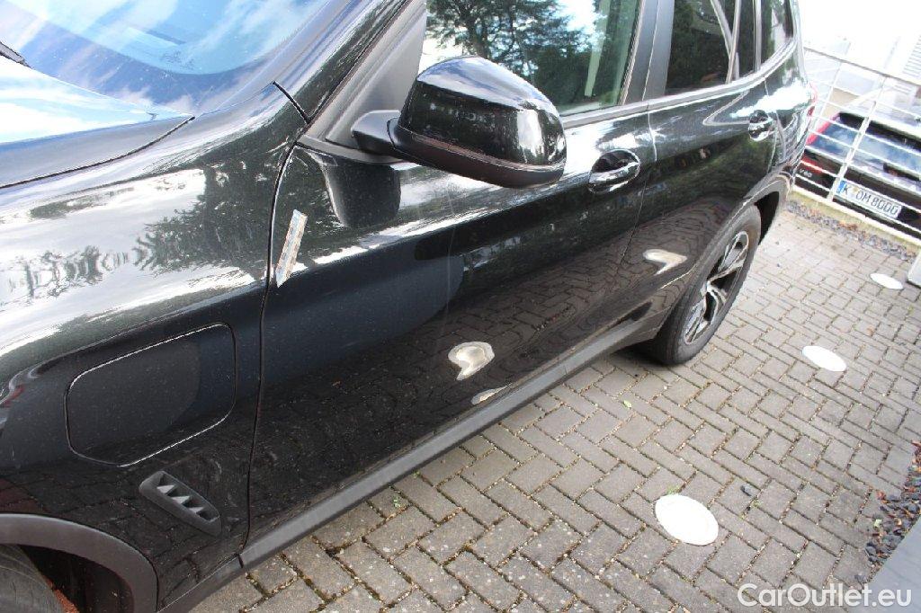 Bmw  X3 Baureihe  xDrive 30 e Advantage 2.0 215KW AT8 E6d #44