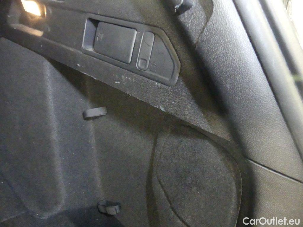 Ford  Focus  Turnier Cool&Connect 1.5 EcoBlue 88KW AT8 E6dT #18