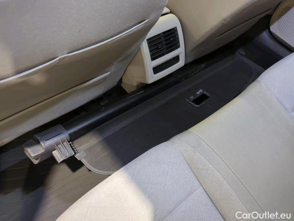 Volkswagen  Golf  VIII Variant Life 2.0 TDI 85KW AT7 E6d #16