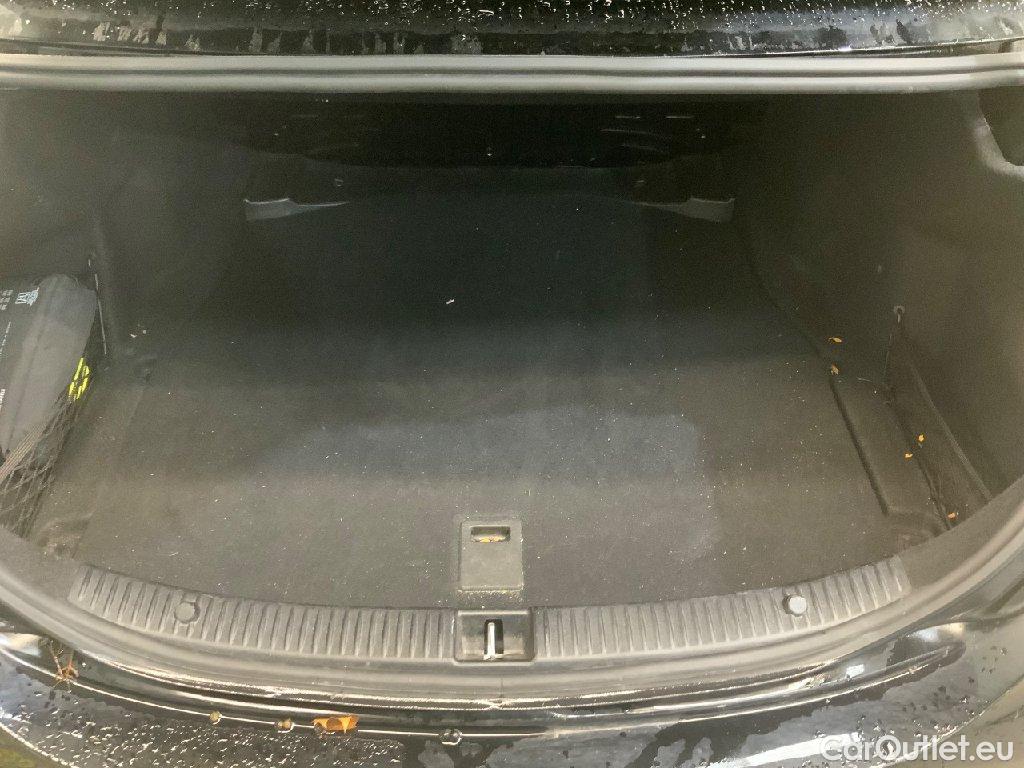 Mercedes  C-Klasse C -Klasse Lim. C 300 d (205.018) 2.0 180KW AT9 E6d #14