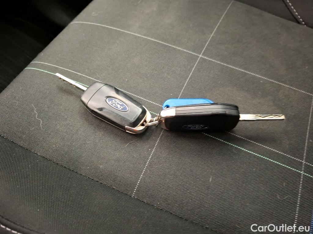Ford  Fiesta  Cool&Connect 1.1 75CV BVM5 E6dT #12