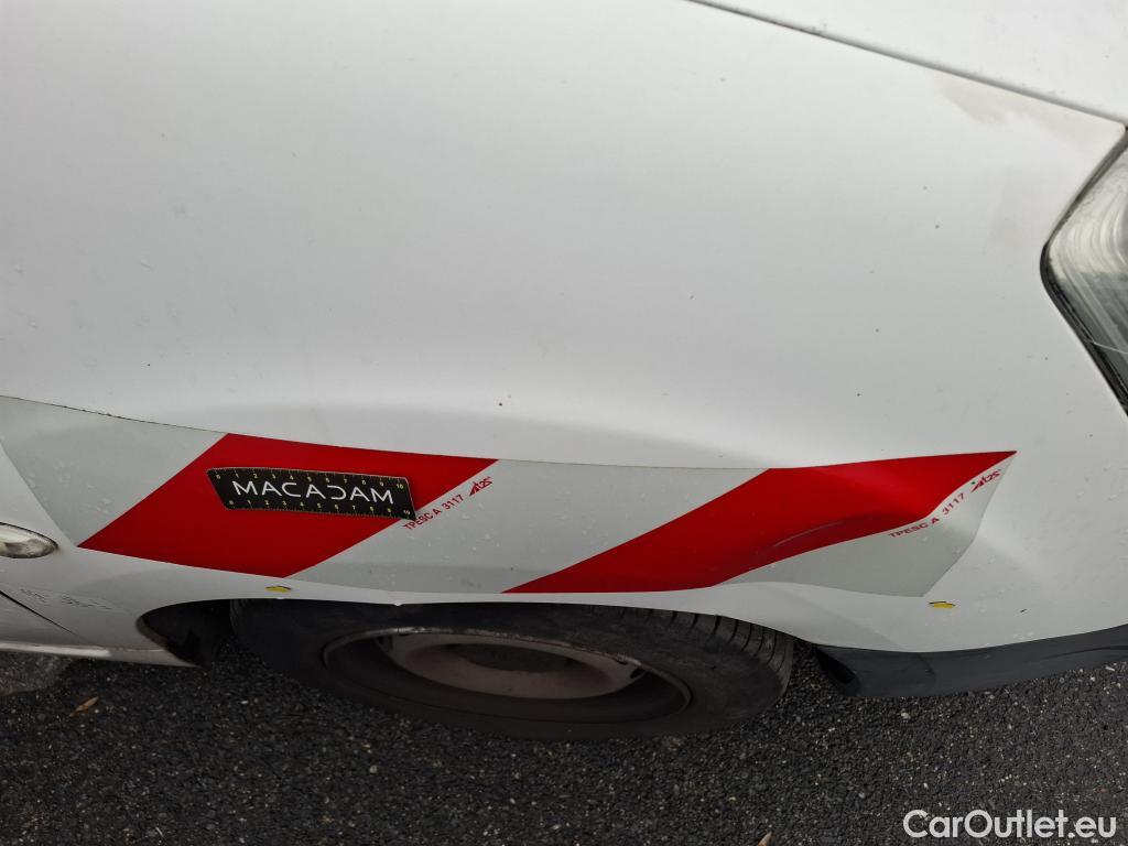 Citroen  Berlingo  Fourgon Confort L1 (Court) 1.6 BlueHDi 100CV BVM5 E6 #9