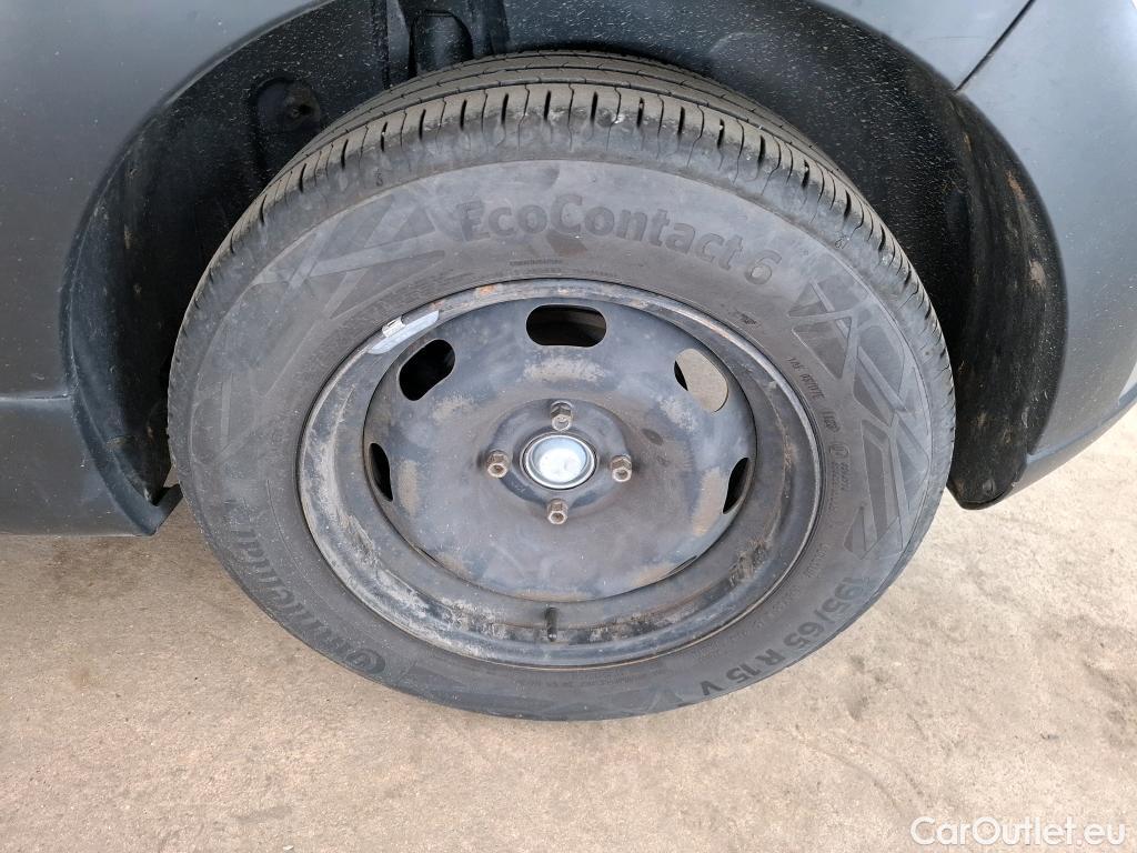 Citroen  C3  Shine Business 1.2 PureTech 80CV BVM5 E6 #23