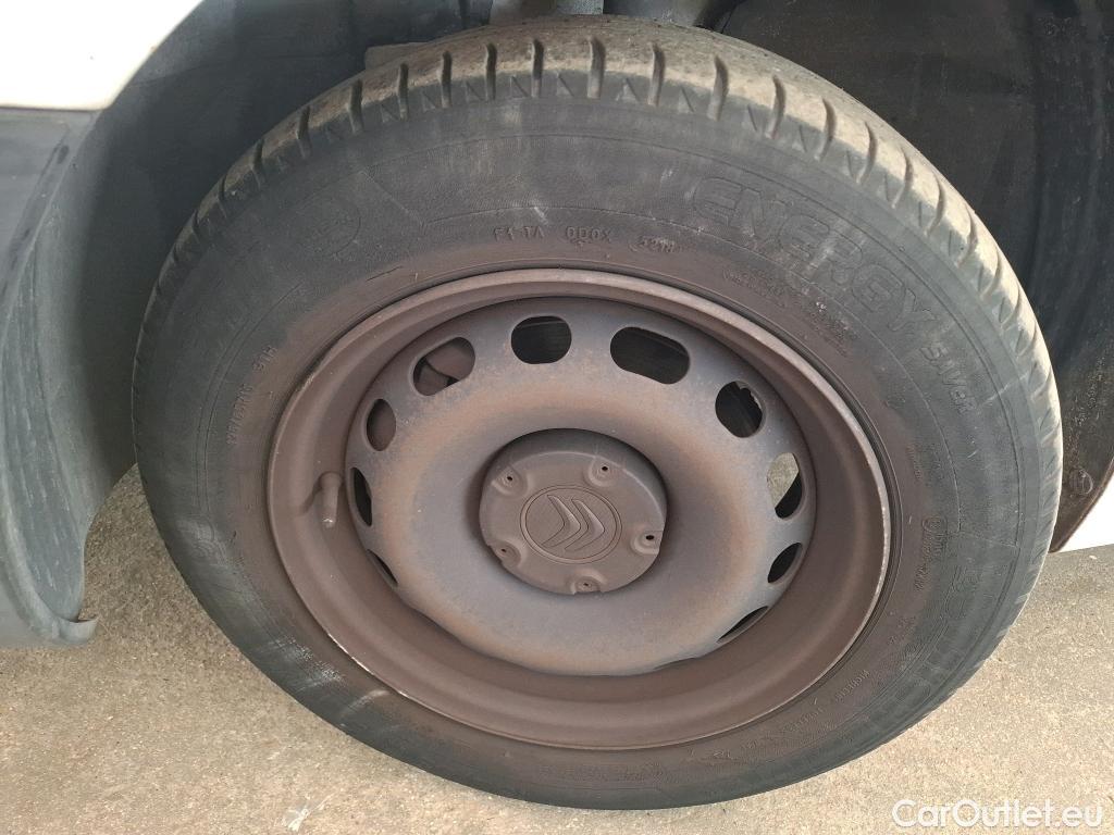 Citroen  Berlingo  Fourgon Confort L1 (Court) 1.6 BlueHDi 100CV BVM5 E6 #17