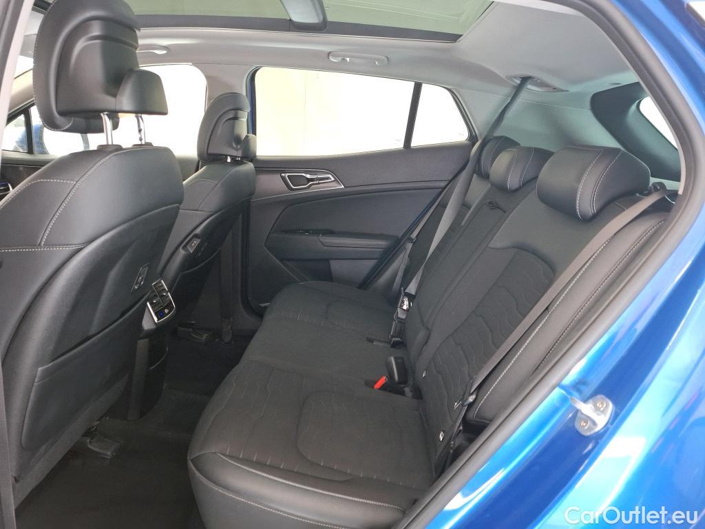 KIA  Sportage  Design Plug-in Hybrid 4WD 1.6 T-GDI 265CV BVA6 E6d #9