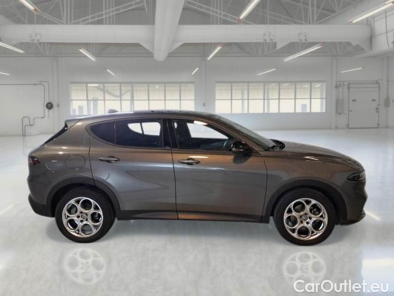 Alfa Romeo  TONALE ALFA ROMEO  / 2022 / 5P / SUV 1.5 130CV HYBRID TCT7 SUPER #7