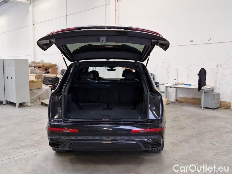 Audi  Q7 AUDI  / 2019 / 5P / SUV 3.0 45 TDI QUATTRO TIPTRONIC SPORT #5
