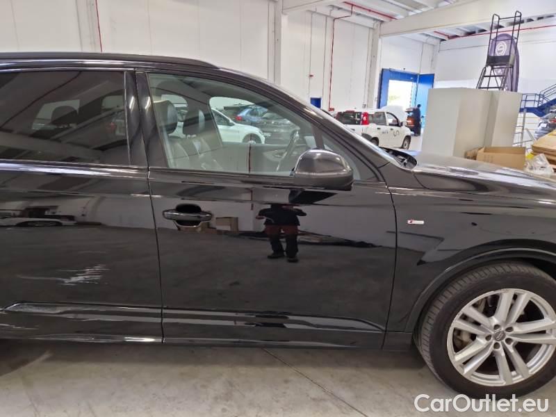 Audi  Q7 AUDI  / 2019 / 5P / SUV 3.0 45 TDI QUATTRO TIPTRONIC SPORT #54