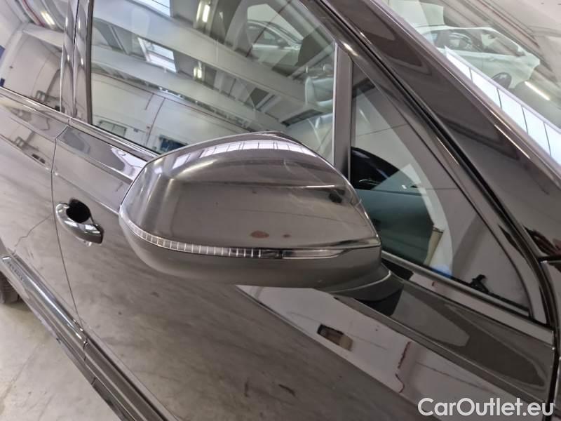 Audi  Q7 AUDI  / 2019 / 5P / SUV 3.0 45 TDI QUATTRO TIPTRONIC SPORT #105