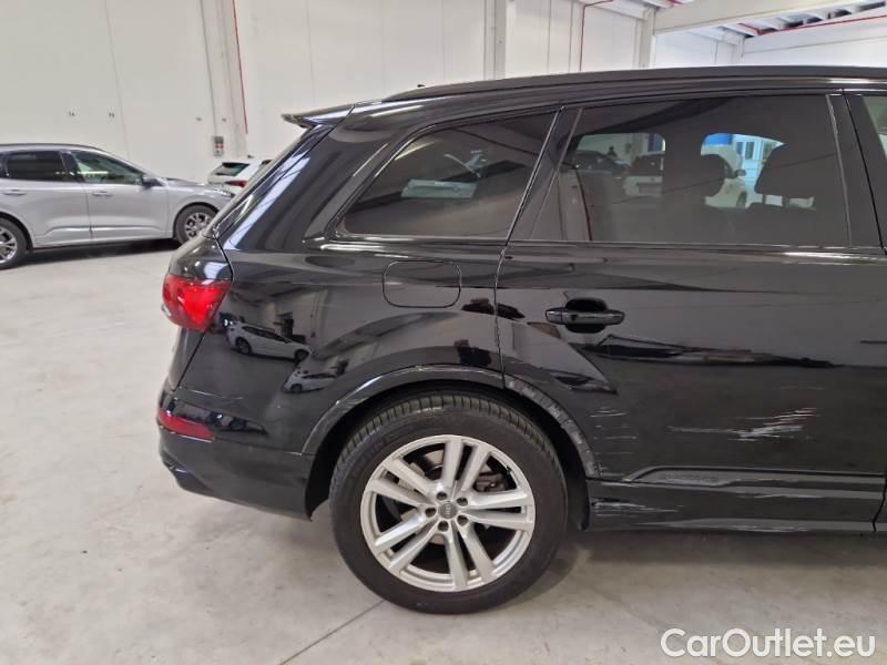 Audi  Q7 AUDI  / 2019 / 5P / SUV 3.0 45 TDI QUATTRO TIPTRONIC SPORT #69