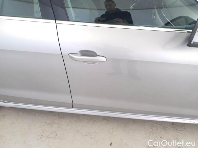 Audi  A4 AUDI  AVANT / 2019 / 5P / STATION WAGON 2.0 35 TDI BUSIN ADVAN. S TRONIC #33
