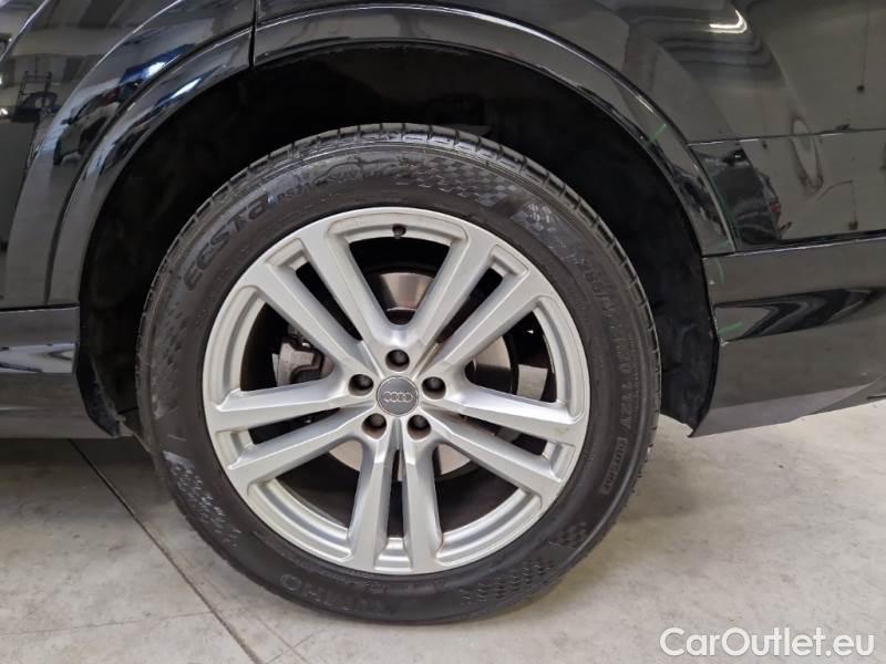 Audi  Q7 AUDI  / 2019 / 5P / SUV 3.0 45 TDI QUATTRO TIPTRONIC SPORT #111