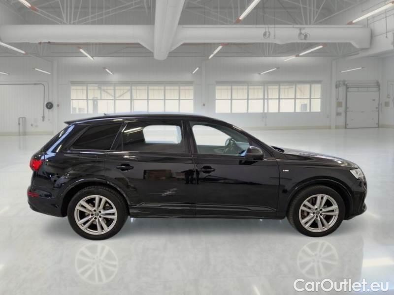 Audi  Q7 AUDI  / 2019 / 5P / SUV 3.0 45 TDI QUATTRO TIPTRONIC SPORT #7