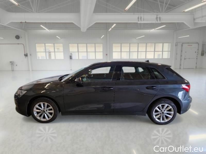 Audi  A3 AUDI  / 2020 / 5P / BERLINA 35 TDI S TRONIC BUSINESS S.BACK #8