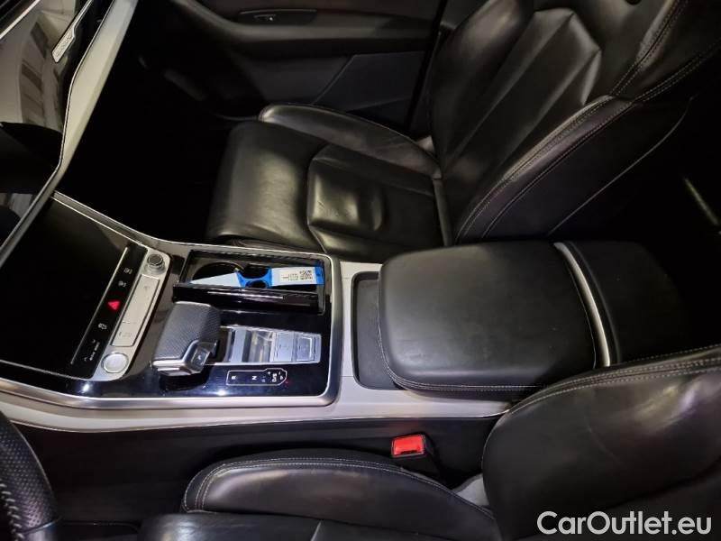 Audi  Q7 AUDI  / 2019 / 5P / SUV 3.0 45 TDI QUATTRO TIPTRONIC SPORT #125