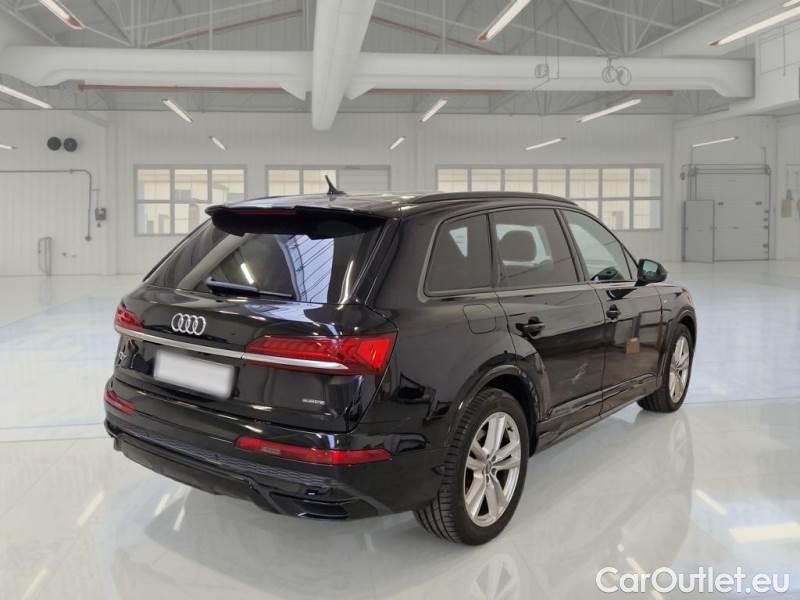Audi  Q7 AUDI  / 2019 / 5P / SUV 3.0 45 TDI QUATTRO TIPTRONIC SPORT #2
