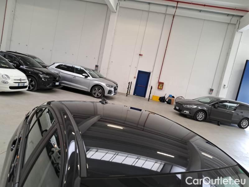 Bmw  Serie 3 BMW  / 2018 / 4P / BERLINA 318D BUSINESS ADVANTAGE AUTOMATICA #22