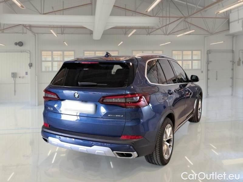 Bmw  X5 BMW  / 2018 / 5P / SUV XDRIVE 25D XLINE AUTOM. #2