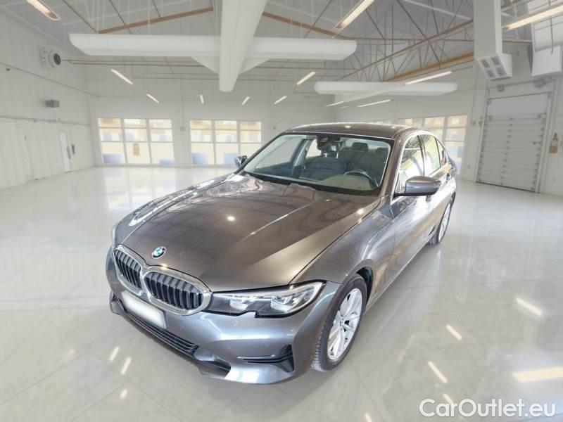 Bmw  Serie 3 BMW  / 2018 / 4P / BERLINA 320D 48V BUSINESS ADVANTAGE AUTO #1