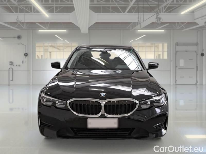 Bmw  Serie 3 BMW  / 2018 / 4P / BERLINA 318D BUSINESS ADVANTAGE AUTOMATICA #6