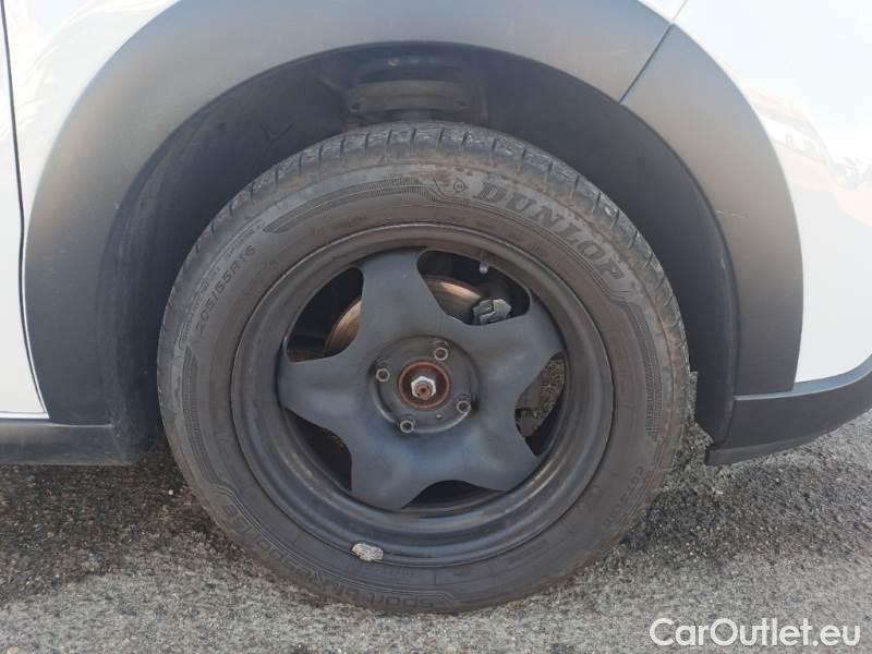 Citroen  C3 CITROEN  / 2020 / 5P / BERLINA BLUEHDI 100 SeS FEEL PACK #17