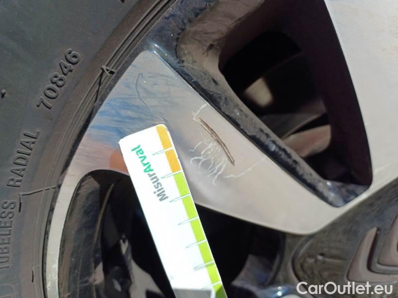 Citroen  C3 CITROEN  AIRCROSS / 2017 / 5P / SUV PURETECH 130 SeS SHINE EAT6 #48