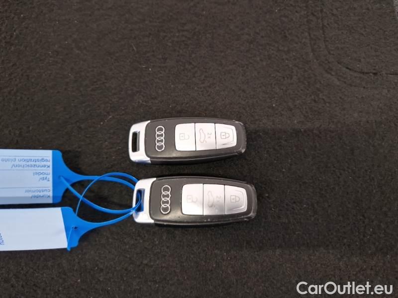 Audi  Q7 AUDI  / 2019 / 5P / SUV 3.0 45 TDI QUATTRO TIPTRONIC SPORT #165