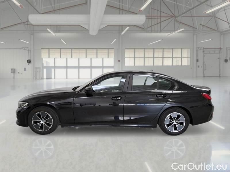 Bmw  Serie 3 BMW  / 2018 / 4P / BERLINA 318D BUSINESS ADVANTAGE AUTOMATICA #8