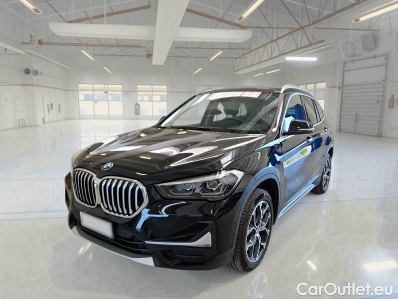 Bmw  X1 BMW  / 2019 / 5P / SUV SDRIVE 16D XLINE #1