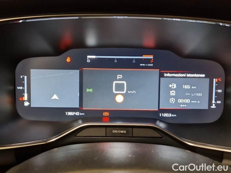 Citroen  C5 CITROEN  AIRCROSS / 2018 / 5P / SUV BLUEHDI 130 SeS FEEL PACK EAT8 #4
