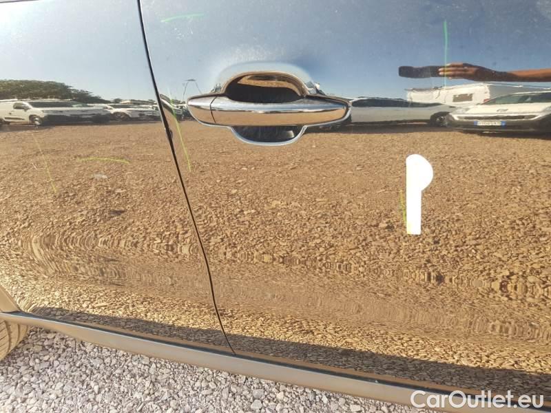 Citroen  C3 CITROEN  AIRCROSS / 2017 / 5P / SUV PURETECH 110 SeS SHINE #50