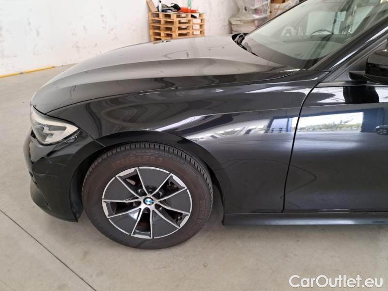 Bmw  Serie 3 BMW  / 2018 / 4P / BERLINA 318D BUSINESS ADVANTAGE AUTOMATICA #78
