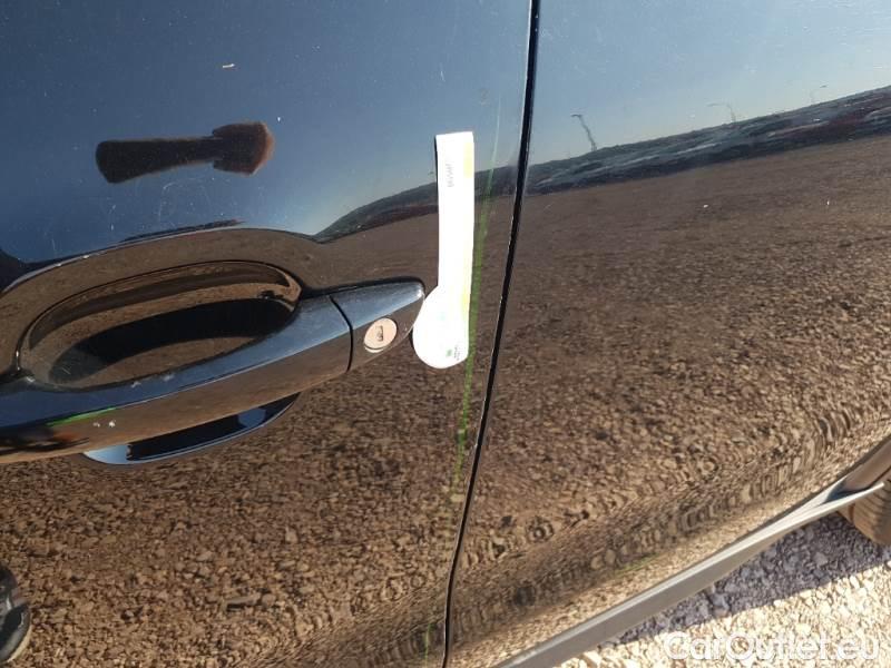 Citroen  C3 CITROEN  AIRCROSS / 2017 / 5P / SUV PURETECH 110 SeS SHINE #82