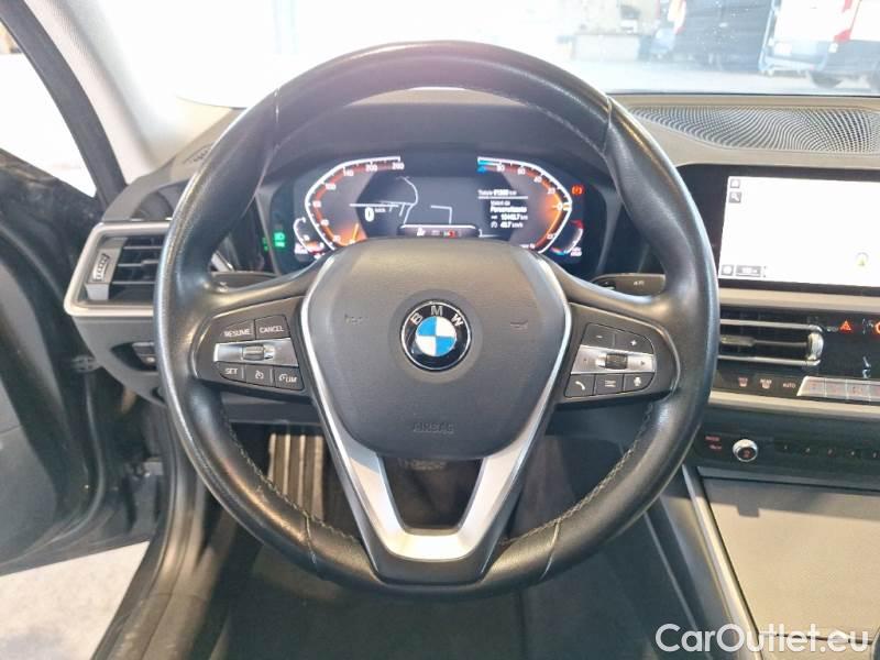 Bmw  Serie 3 BMW  / 2018 / 4P / BERLINA 320D 48V BUSINESS ADVANTAGE AUTO #137