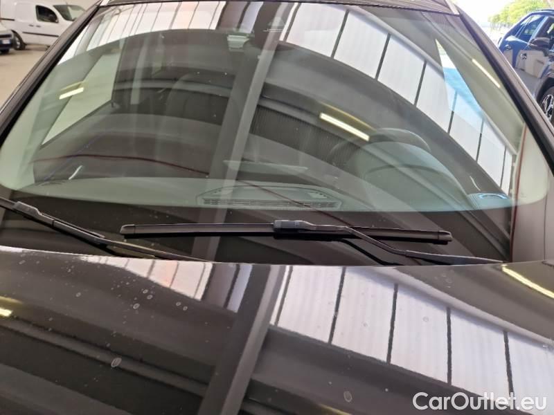 Bmw  X1 BMW  / 2019 / 5P / SUV SDRIVE 16D XLINE #26