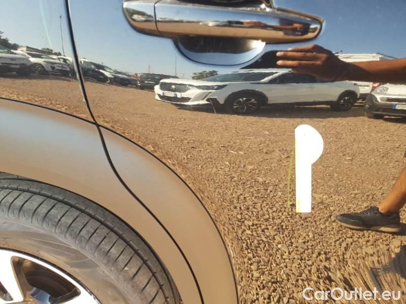Citroen  C3 CITROEN  AIRCROSS / 2017 / 5P / SUV PURETECH 110 SeS SHINE #56